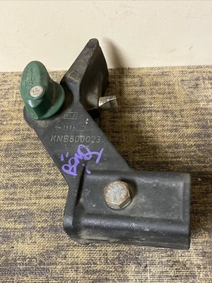 Land Rover LR3 LR4 Tow Trailer Hitch Receiver KNB500023 - Image 1 of 4