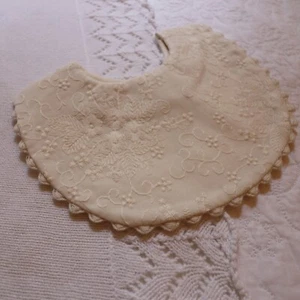 Cotton Embroidered Baby Bib - Dribble Bib (New). - Picture 1 of 3