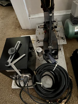 Compressor de ar Howard Imprinting 150 P personalizador - máquina de impressão de folha 3/4 HP - Imagem 1 de 4