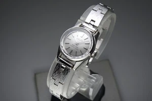 Reparado Vintage 1967 JAPÓN SEIKO 10 QUEEN SEIKO 1020-0010 23J cuerda manual. - Imagen 1 de 12
