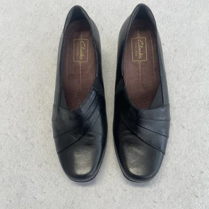 Clarks Women Black Pleated Leather Slip On Shoe Size 9M - Picture 1 of 6