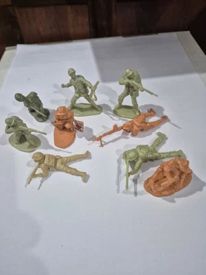 BMC Classic Toy Soldiers lote de nueve mixtos Foto 1 de 3