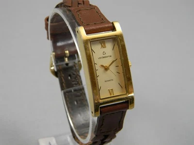 Женские часы Liz Claborne 17x25 мм прямоугольные золотистый кожаный ремешок новый аккумулятор - Изображение 1 из 4