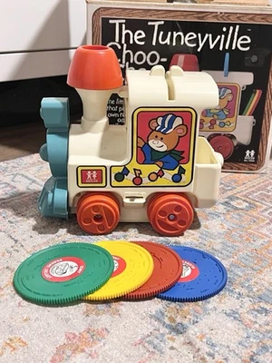 VINTAGE 1975 TOY TOMY MUSICAL MELODY ENGINE WITH 4 MUSICAL DISCS (Working) - Image 1 of 4