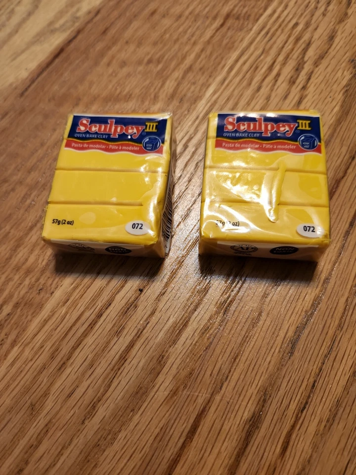 2 paquetes de arcilla polimérica amarilla Sculpey III Foto 1 de 1