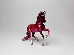 Breyer Unicorn Crazy Surprise Series 2 #97268 Stablemates Unicorn Red Aborozo - Picture 1 of 8
