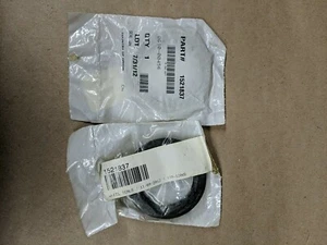 2- Pieza de sello de rueda original Polaris SEAL, WHL 1521837 NUEVO NOS - Imagen 1 de 1