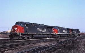 Original Slide: Southern Pacific AC44CW 147 + 2 Group View - Picture 1 of 1