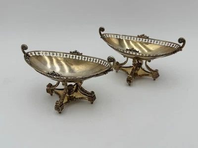 Antique Garrards London Sterling Silver Gilt English Master Salt Cellars — 第 1/4 张图片