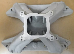 Weiand Torker BB Mopar 361-400 Intake, Single Plane, 4150 Flg - Picture 1 of 6