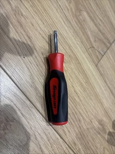 Snap-on Tools USA NEW RED 1/4" Drive Soft Grip Standard Shank Driver SGT4BR - Picture 1 of 2