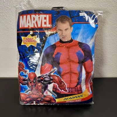 Marvel Deadpool Muscle Disfraz Camisa Adulto Talla Estándar Halloween Juegos con disfraces - Nueva Foto 1 de 3