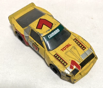 Matchbox Chevrolet Camaro 1:40 Scale Yellow 1988 Matchbox Specials - Used Cond - Image 1 of 4