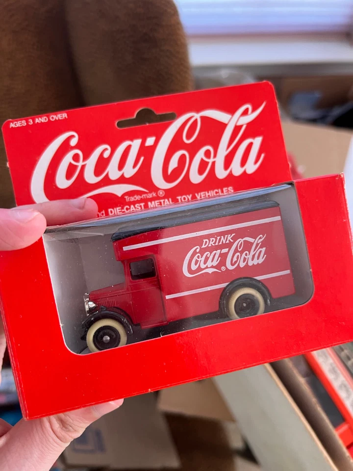 coca cola die cast toy vehicle drink-coca cola truck - Image 1 of 1