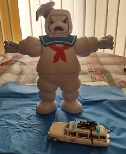 Ghostbusters Face Changing Stay Puft  Marshmallow Man & Ghostbusters Ecto-1