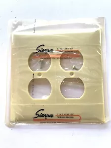 Sierra Bakelite Ivory Double Gang Duplex Outlet Wall Plate Cover - Picture 1 of 2