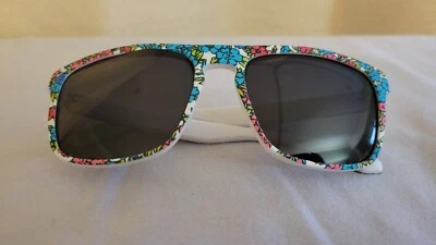 QUISVIKER Sport Fishing Sunglasses Polarized UV 400 Protection White Flowers 1H - Image 1 of 4