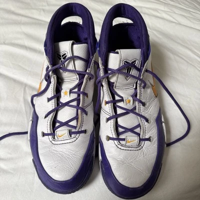 NIKE KOBE 1 PROTRO Final Seconds LAKERS BLANCO PÚRPURA ORO AQ2728-101 Talla 11 Foto 1 de 4