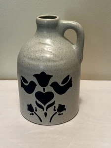 Jarra de cerámica Harris Crock Clinton blanco y azul pájaro flor corazón diseño Chicago - Imagen 1 de 7