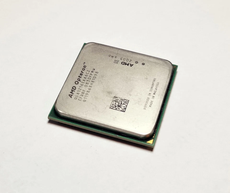 AMD Second Generation Opteron 1216 2.4 GHz - OSA1216IAA6CZ Socket AM2 - Image 1 of 1