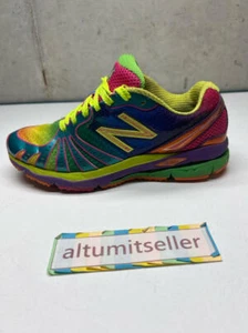 NEW BALANCE 890 BARRINGER TALLA 7 B MUJER ARCO IRIS ORGULLO EE. UU. ENTRENADOR DE CORRER RARO - Imagen 1 de 15