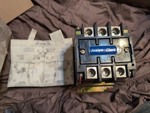 NEW JOSLYN CLARK T77U033-26 CONTACTOR SIZE 3 T77U03326 100A 3 POLE - Picture 1 of 14