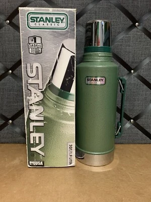 Stanley Classic Vacuum Bottle 2qt Hammertone Green 041604094507 - Image 1 of 4