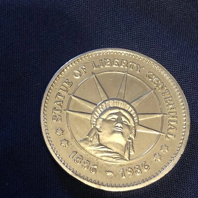 STATUE OF LIBERY: Centennial Coin 1886 - 1986 1.5" Double Eagle - Image 1 of 4