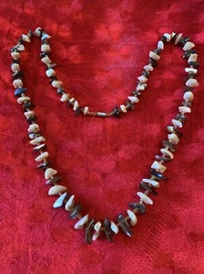 Kette aus hochwertigen Perlmutt Vintage Unisex 37 cm lang - Picture 1 of 6
