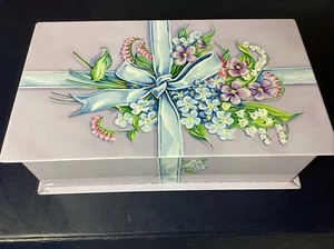 3 Bars Vermont Country Store Triple Milled Lavender Soap Floral Design Tin Box - Picture 1 of 13