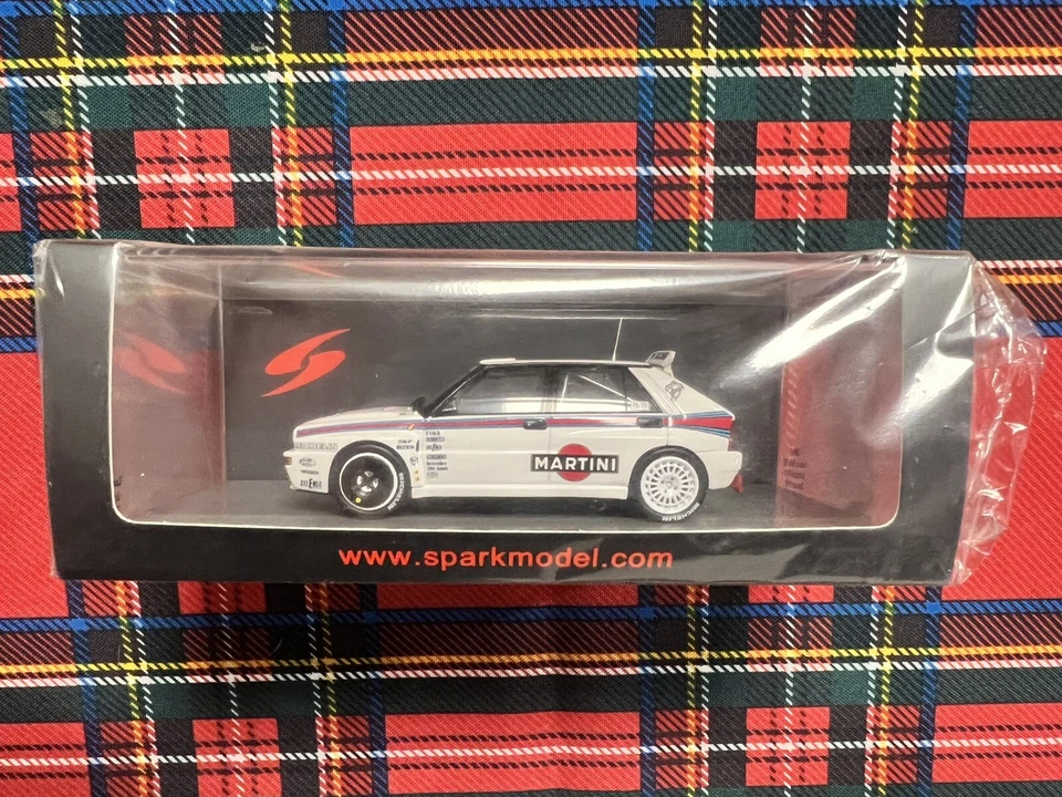 Lancia Delta Integrale 1/43 Spark Test Car Auriol SEALED IN ORIGINAL CELLOPHANE - Immagine 1 di 1