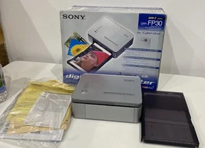 Impresora fotográfica Sony DPP-FP30 en caja con papel fotográfico brillante e instrucciones probadas funcionando - Imagen 1 de 6