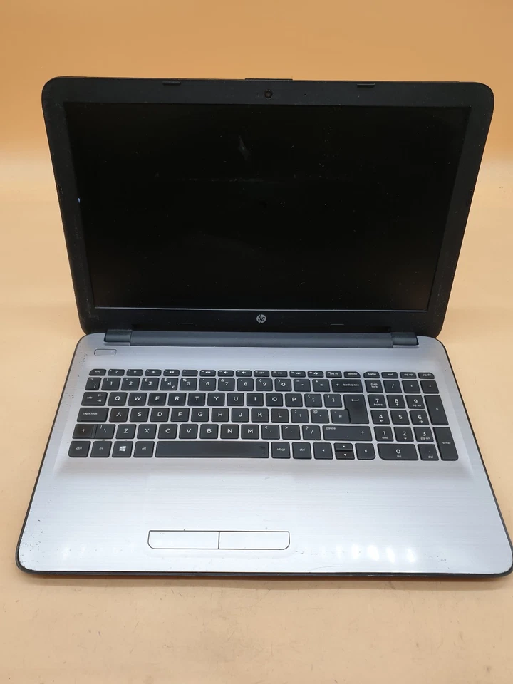 HP 250  G5  15.6"  INTEL CORE i7-6500U 2.5GHZ BIOS BOOT ,READ,SL33 - Image 1 of 4