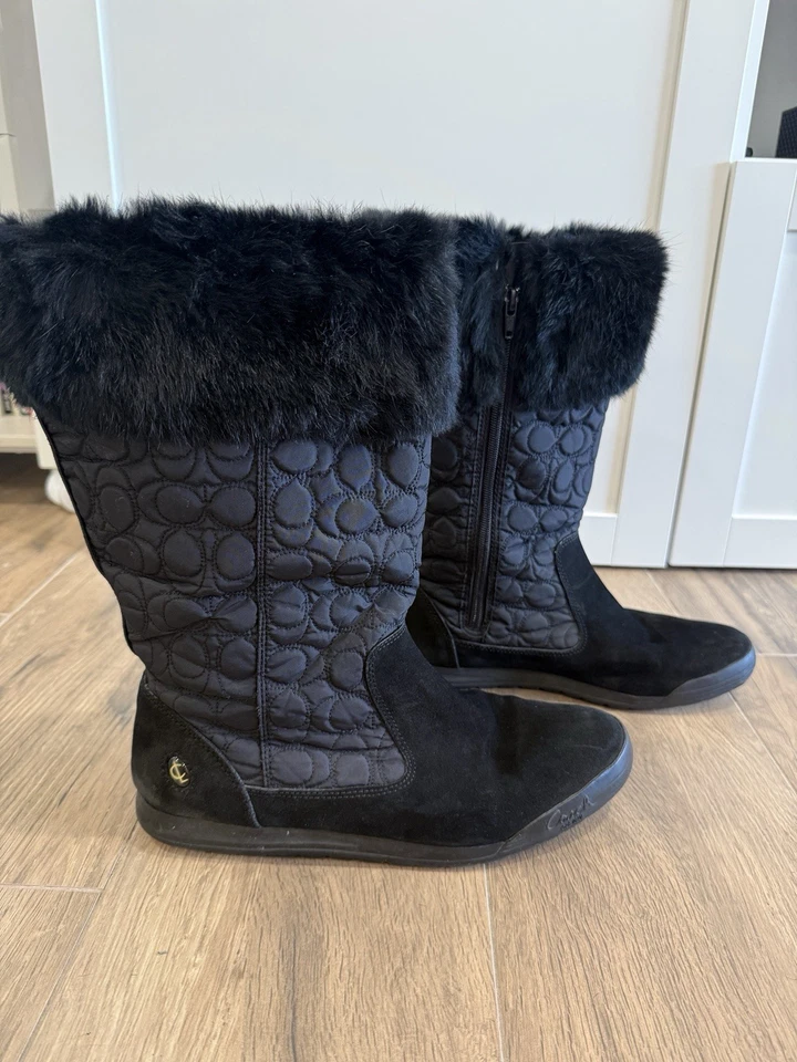 Botas acolchadas COACH Talen genuinas con puño de piel de conejo para mujer talla 11 M negras Foto 1 de 4