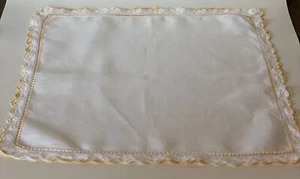 Pañuelo vintage de encaje de algodón blanco y borde de ganchillo - Imagen 1 de 6