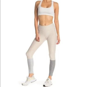 Leggings de compresión sumergidos Outdoor Voices nuevos con etiquetas - Imagen 1 de 2