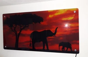 Infrarotheizung mit Bildmotiv Afrika Elefanten, voll funktionsfähig - Bild 1 von 4