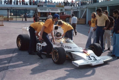 McLaren Ford M23 Yardley / G.P. Brasile 1974 / Kit Tameo / TMK 221 - Immagine 1 di 4