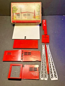 O&S GAUGE PLASTICVILLE TV TRANSMITTING STATION WITH BOX #1618-100 - Picture 1 of 2