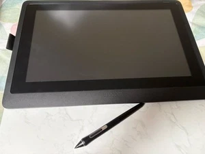 Wacom Cintiq DTK-1660 16" Pen Display Grafiktablett sehr guter Zustand - Bild 1 von 6