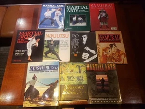 Großes Set mit 10 Kampfsportbüchern - Ninjutsu Samurai Bruce Lee - Bild 1 von 24