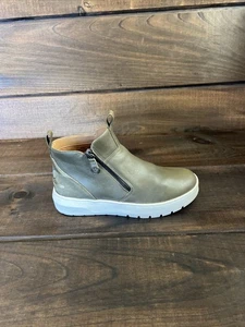 Vionic Brinkely Olive Green Leather Side Zip Ankle Booties Women Size 7 - Picture 1 of 15