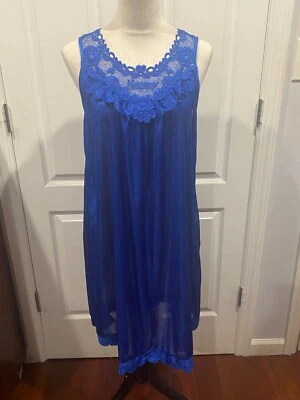 Camisola feminina azul royal sedosa sem mangas tamanho 4X 37"Lx25"W - Imagem 1 de 4