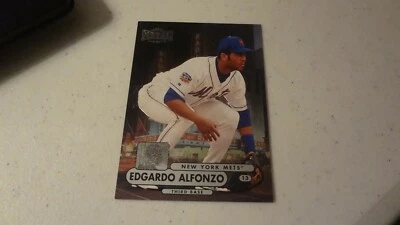 1998 METAL UNIVERSE #20 EDGARDO ALFONZO  BASEBALL CARD - Image 1 of 2