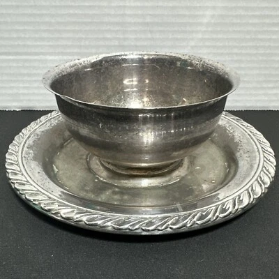 Wm A Rogers Silverplate Ciotola 5” con piattino 7,5” attaccato - Immagine 1 di 4