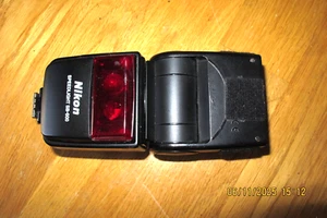 Nikon Speedlight SB-600 Shoe Mount Flash - Picture 1 of 9
