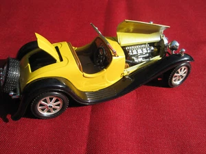 Modellauto Bugatti Type 55 - 1/24 - Bild 1 von 4