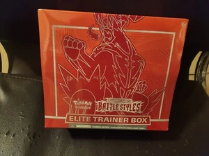 Kampfstile etb Pokémon Schwert und Schild Elite Trainer Box Kartenspiel Neu - Bild 1 von 6