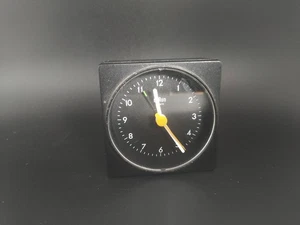 Braun 4746 / AB1 Reise-Wecker Defekt - Bild 1 von 4