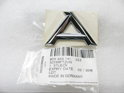 NUEVO GENUINO *A* emblema de tapa de cubierta OEM para 00-02 Audi A4 Quattro 8D5853741-2ZZ Foto 1 de 2